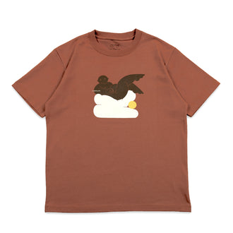 Escaping yolk Tシャツ